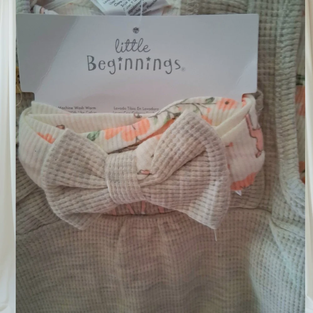 Little Beginnings Baby Outfit NWT 0-3 months, 6-9 Months